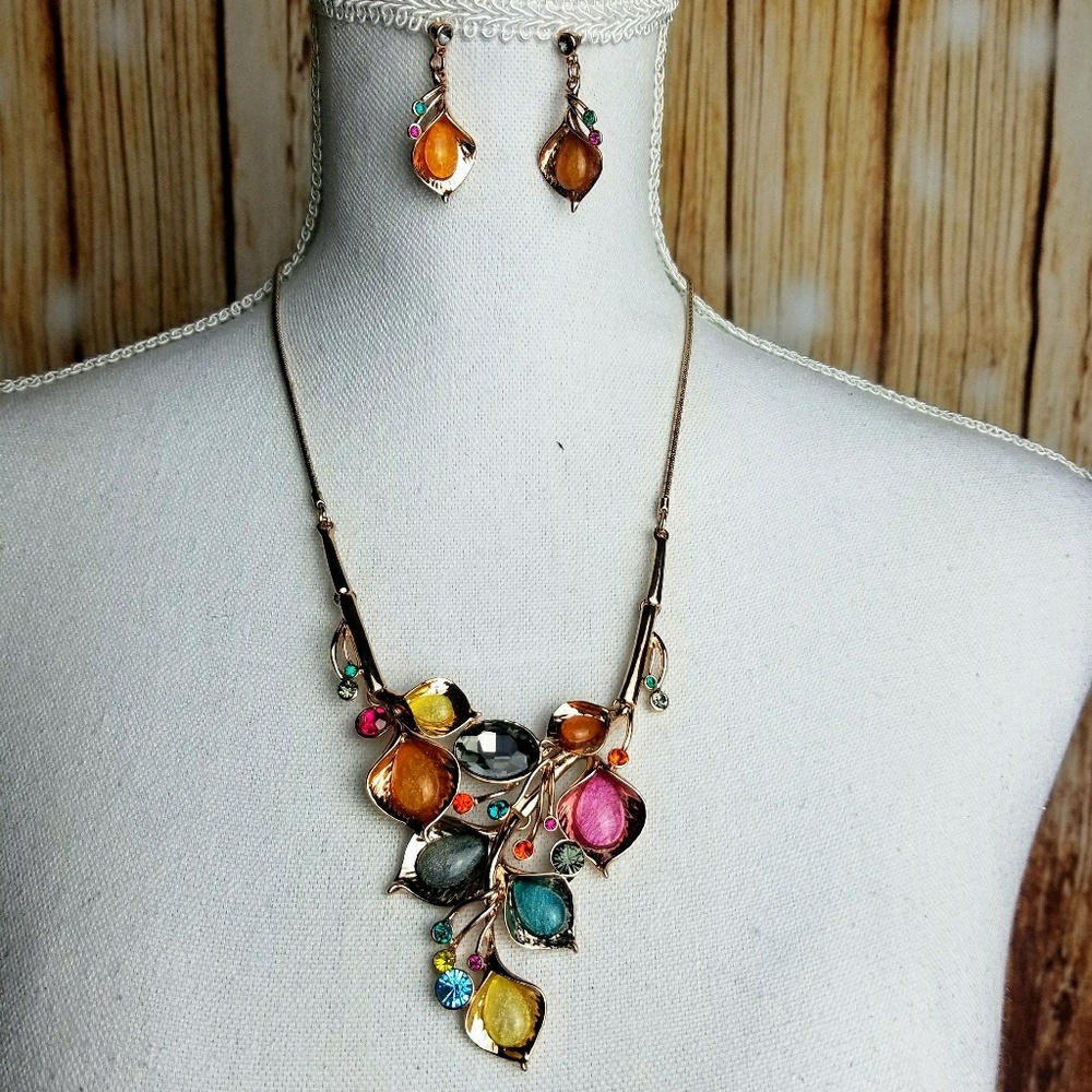Spring necklace and earring set